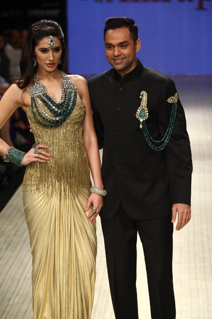 AMRAPALI JEWELS PVT. LTD PRESENTED A SENSATIONAL JEWELLERY COLLECTION WHICH WAS A FEAST FOR THE EYES AT THE INDIA INTERNATIONAL JEWELLERY WEEK 2012.