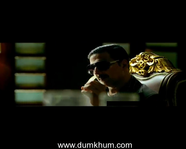 Akshay Kumar’s no-mobile message for PVR – OUATIMA style
