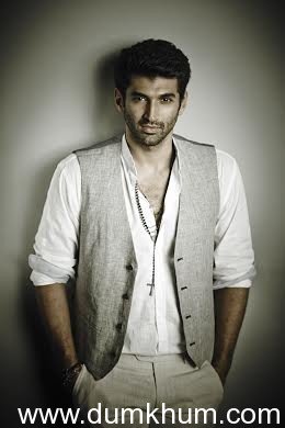Aditya Roy Kapoor goes shopping  Buys a watch for his mom and 40 shirts for himself