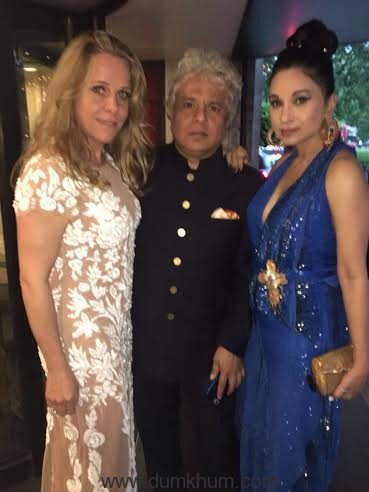 Sheetal posing with dear friends Suhel Seth and Clairie Saran.