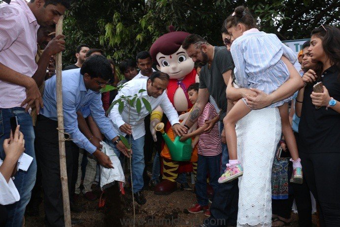 POGO’s Bheem with Sanjay Dutt in Bandra for a Tree Plantation Drive, on the occasion of World Environment Day