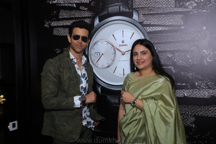 Hrithik Roshan launches the first ever Rado airport store at T3 IGI Airport, New Delhi today with Simran Chandhoke, Brand Manager, Rado 1