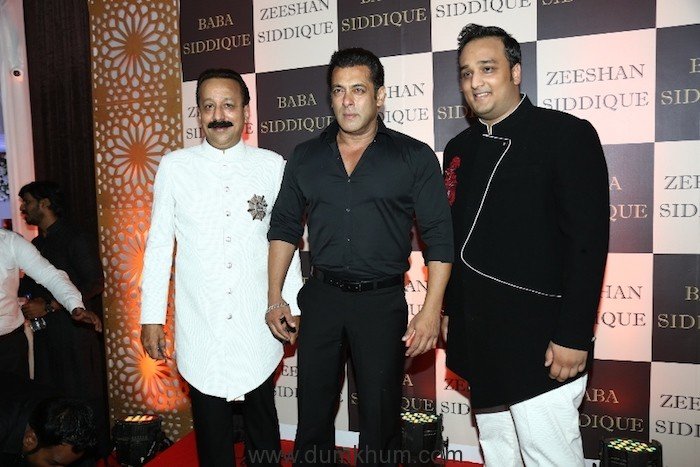 Baba Siddique & Zeeshan Siddique host their highly anticipated Iftaari celebration-