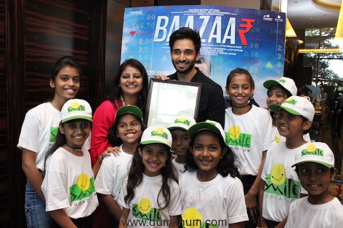 Actror Rohan Mehra with Smile Kids
