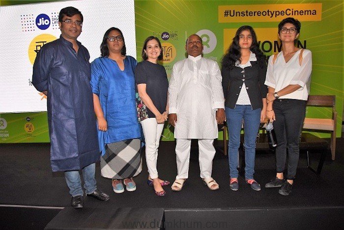 Amitabh Behar - CEO of Oxfam India, Smriti Kiran, Anupama Chopra, Naaz Parveen with father and Kiran Rao