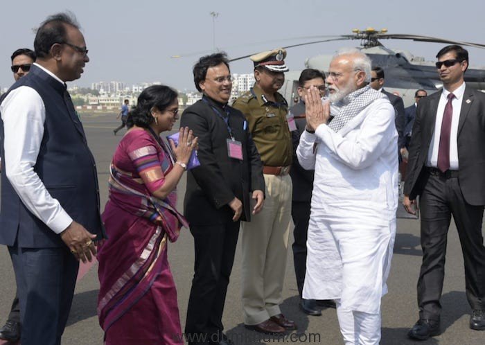 PM visits Yavatmal in Maharashtra, Says Housing for All will be achieved by 2022-