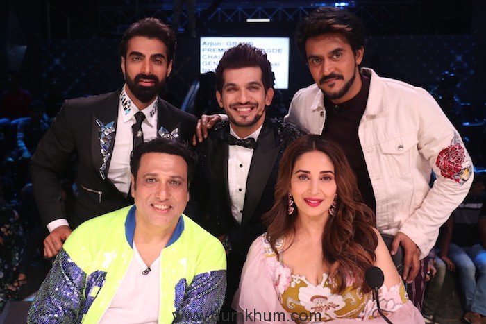 Govinda with the Judges and host of Dance Deewane