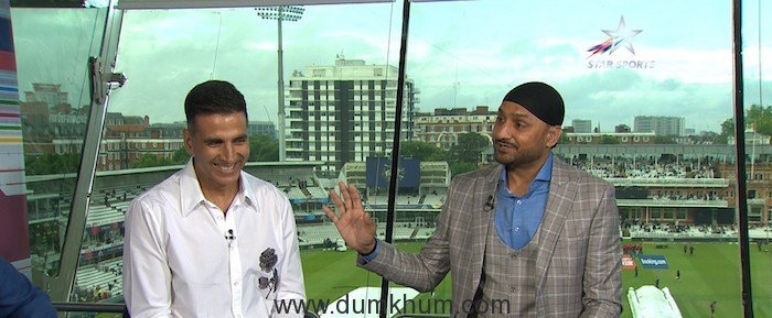 Akshay Kumar on Philips Hue Cricket Live on Star Sports Network (2)