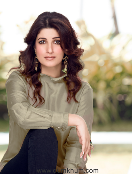 Twinkle Khanna (low-res)
