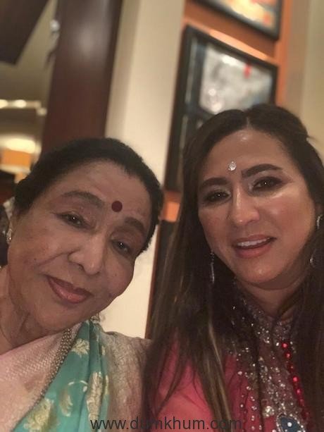 Asha Bhosle celebrated her 86th birthday in Dubai & Meera Gandhi & her family.-