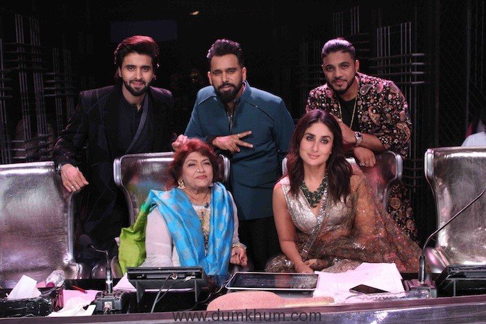 Judges Bosco Martis, Raftaar, Kareena Kapoor Khan and Host Karan Wahi along with guest judges Jackie Bhagnani and Saroj Khan ji