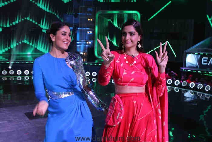 Kareena and Sonam on the sets of DID(5)
