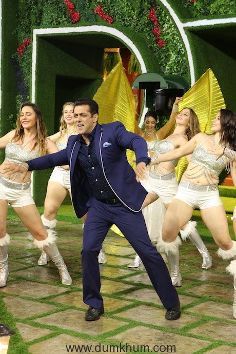 Salman Khan dancing in the Bigg Boss house