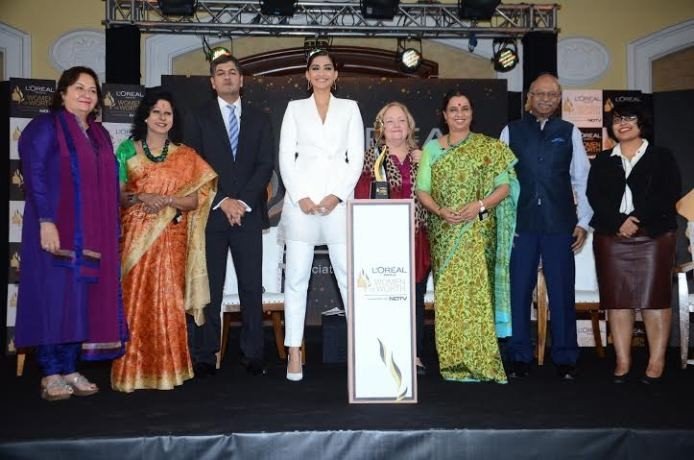 L’Oréal Paris, in association with NDTV proudly announces the Women of Worth Awards 2016