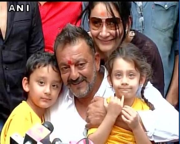 Here is what the toughest decision Sanjay Dutt took while in jail!