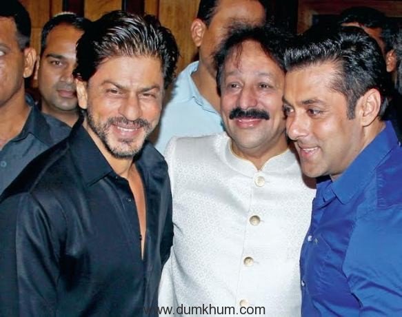 Guess who gave Baba Siddique some great advice for his annual Iftaar celebration !