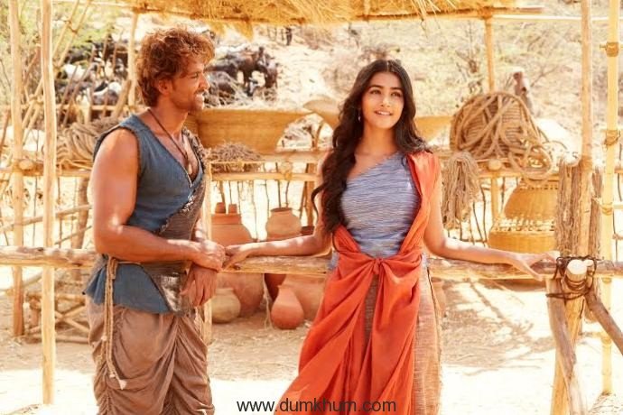 Hrithik Roshan is the only guy who can make sweat look so sexy, says Pooja Hegde