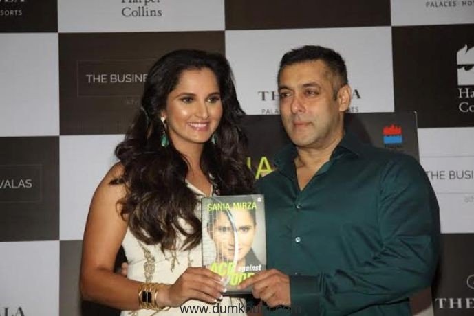 Salman Khan launches the autobiography of the country’s ace tennis player,Sania Mirza