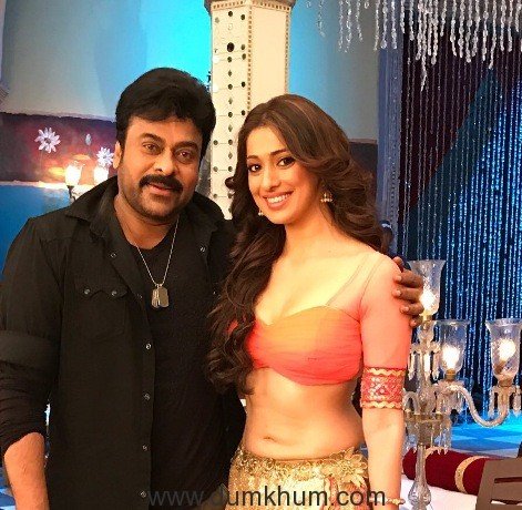 Megastar Chiranjeevi shoots for a special song for Khaidi No 150 !