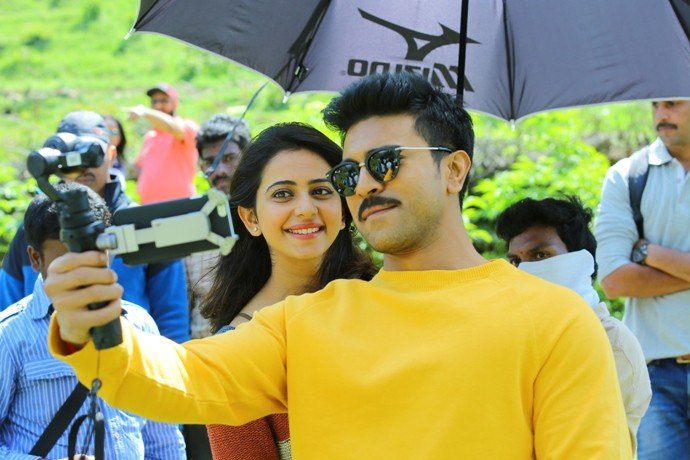 ﻿Ram Charan shows off his swag in Dhruva’s Neethone Dance !