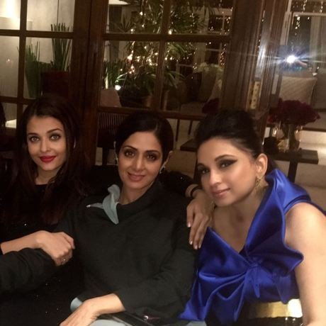 Sheetal Mafatlal parties with Sridevi, Karishma Kapoor and Aishwarya Rai Bachchan at close friend Manish Malhotra’s 50th! (Dec 4th)