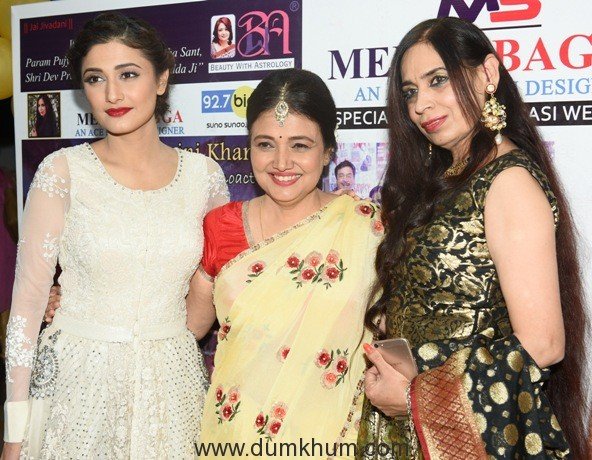 4. Ragini Khanna with Kamini Khanna and Meety Bagga