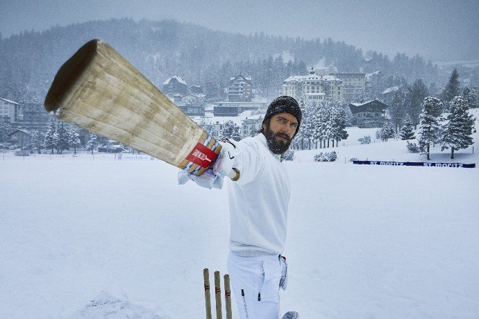 Ranveer battles it out for ‘Do Guna Lagan’ at a game of ice cricket in St.Moritz