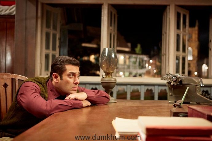 Salim Khan gives the catchline in thePoster of Tubelight...Kya Tumhe Yakeen Hai