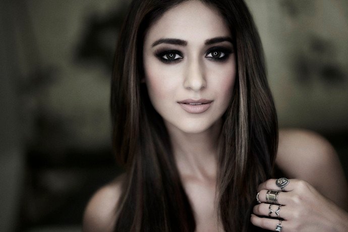 Ileana D’Cruz dubs for 11 hours at a stretch for Mubarakan!