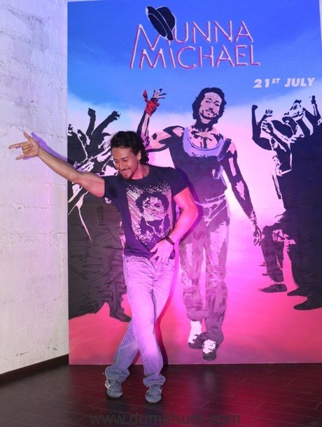 Tiger Shroff unveils graffiti poster for Munna Michael-