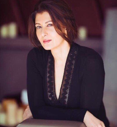 Sangeeta Bijlani stuns in five never-seen-before pictures!