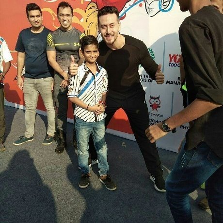 Tiger Shroff participates in Sai Celebration Run & Petathon 2017