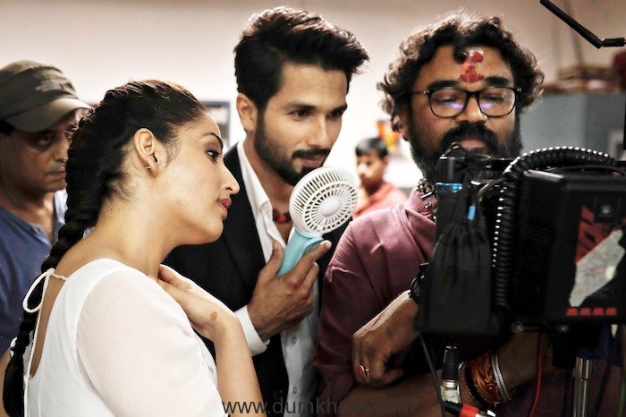 Yami and Shahid’s FIRST candid photo from the sets of Batti Gul Meter Chalu