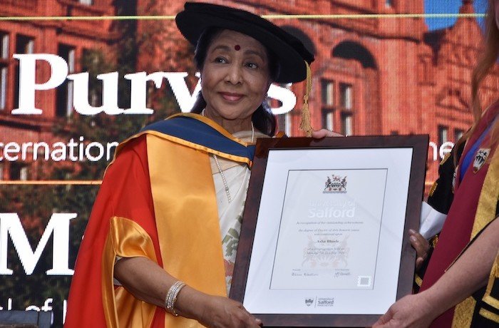 VETERAN ASHA BHOSLE AWARDED HONORARY DOCTORATE AS UNIVERSITY OF SALFORD STRENGTHENS INVESTMENT IN INDIA