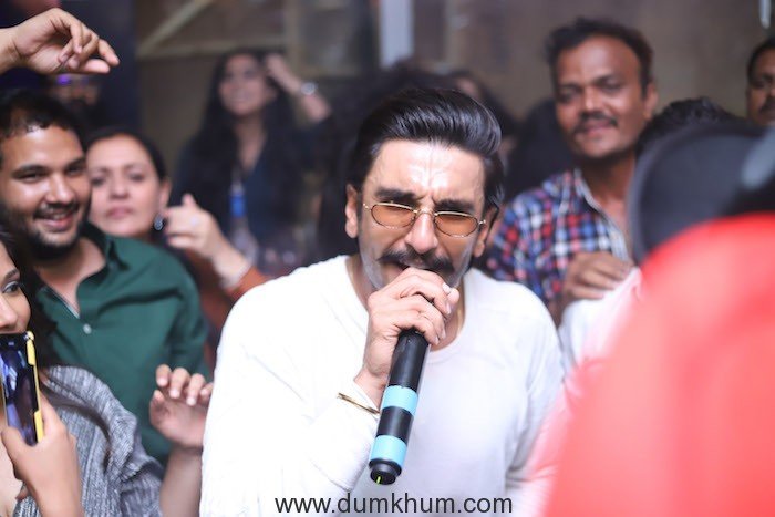 Ranveer Singh and Deepika Padukone celebrate the wrap up of their upcoming movie ’83’ at Derby, BKC