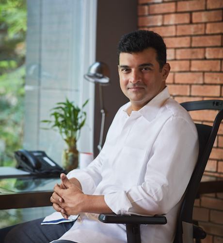 INDIAN PRODUCER, SIDDHARTH ROY KAPUR, ACQUIRES RIGHTS TO WILLIAM DALRYMPLE’S BESTSELLER !