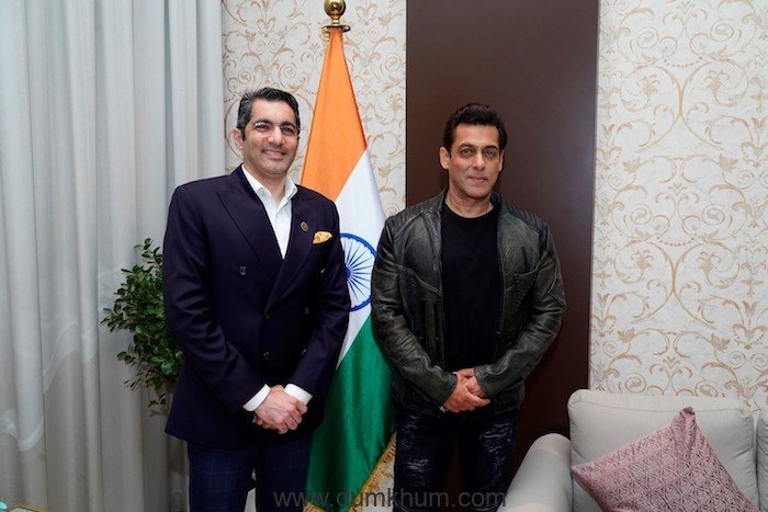Bollywood Superstar Salman Khan visits India Pavilion at EXPO2020