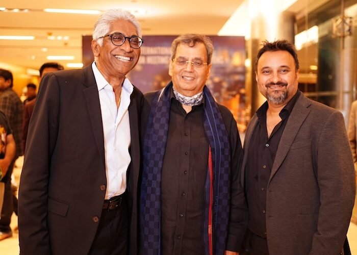 Master filmmaker Subhash Ghai honours Ace Hollywood Producer Ashok Amritraj with IIFTC Global Indian Cinema Icon Award